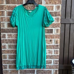 Umgee Kelly Green Lace Sleeve Women's Jersey dress